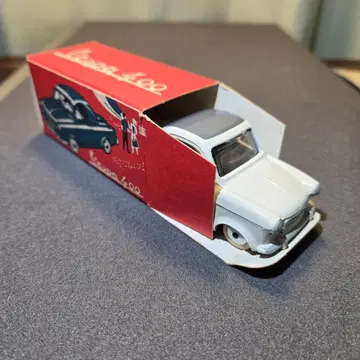 박스 포함 키랄 베스파 400 made in France