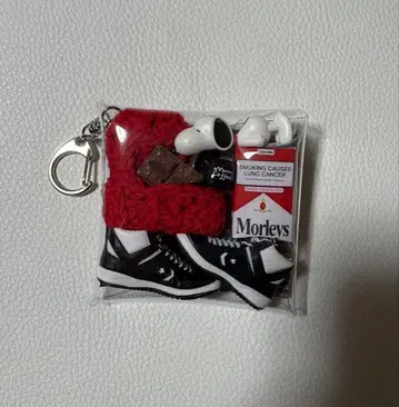 가챠 채우기 파우치. SNOOPY. 컨버스 블랙. 레드 계열