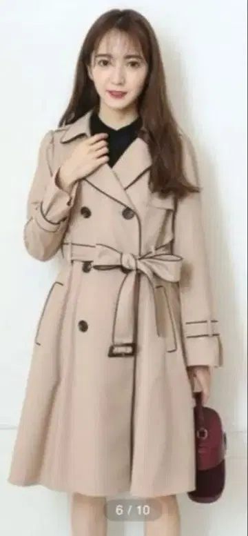 Rirandture 리랜드트루 파이핑 트렌치코트