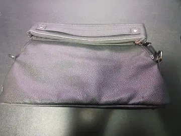 Semantic Design 클러치백