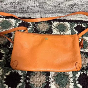 BOX21 오렌지 가죽 숄더백
