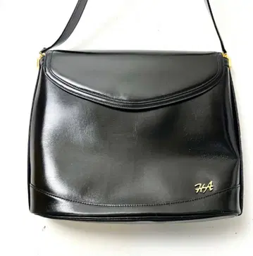 Hardy Amies 하디 에이미스 숄더백 블랙 골드 금장 장식