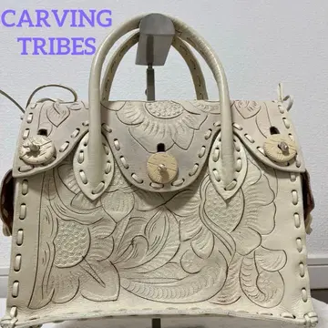 새상품급 카빙 트라이브스 마에스트라 S 핸드백 화이트