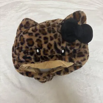 키티 레오파드 무늬