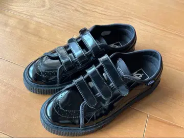 VANS 23.5cm 통굽 에나멜 가죽 스니커즈 벨크로