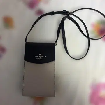 kate spade 스마트폰 숄더백 블랙/베이지