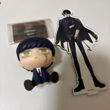 매쉬르 점페스 아크릴 스탠드 프라이스 큐룽하게 쳐다보는 포즈 MASHLE