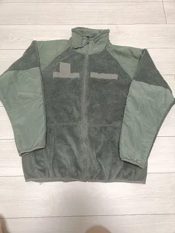 M 사이즈 플리스 자켓 올리브 그린