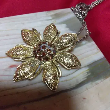 꽃 디자인 목걸이 골드 컬러