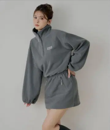 [ 미사용 새상품 ] chico 하프 지퍼 플리스 미니 원피스 그레이