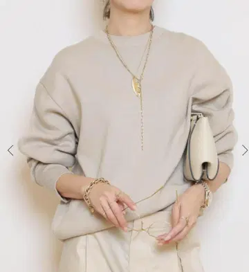 MUSE SMOOTH TOP 크루넥 풀오버 베이지 새상품