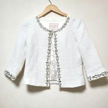 에밀리아 위즈 비쥬 트위드 자켓 화이트 7부 소매