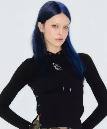 LUV IS TRUE LVTR LONG HOOD 상의 후드 부착