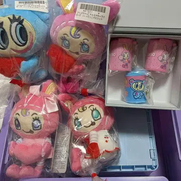 나루미야 캐릭터즈 코인 실린더, 마스코트 7개 세트