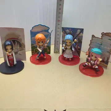 원피스 카드 스탠드 피규어 4개 핸콕 나미 비비 보니