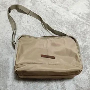 Y'saccs 이자크 다기능 숄더백