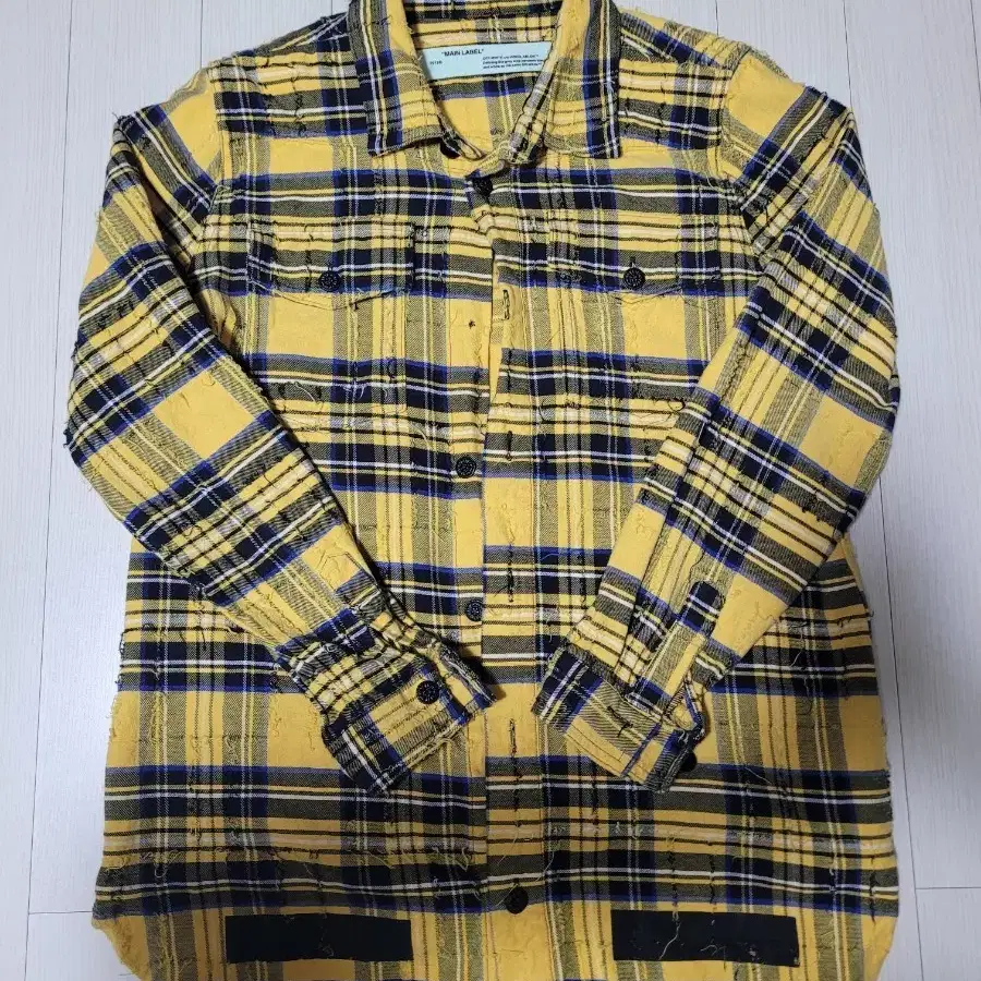 L] Sunflower spacey shirt off white #선플라워,#sunflower,#선플라워