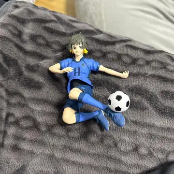 블루 록 바치라 메구루 피규어