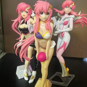 라크스 피규어 3개