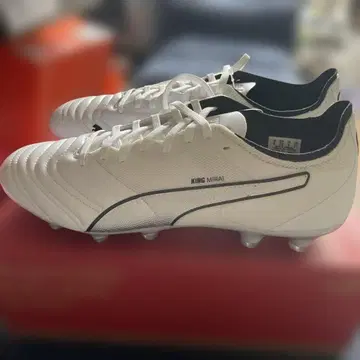 택 포함 새상품 PUMA KING MIRAI 얼티밋 2 축구 스파이크