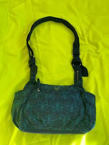 ANNA SUI 나비 자수 숄더백