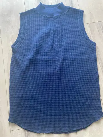 Champion 슬리브리스 하이넥 상의 네이비