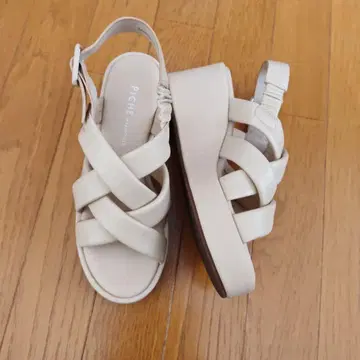 PICHE 크로스 스트랩 웨지 샌들 베이지 35