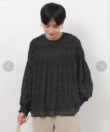 오파크 클립 도트 무늬 마조리카 플리츠 블라우스 L