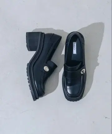 EVOI [ 부드러운 쿠션 내장 ] 6cm 버클 로퍼