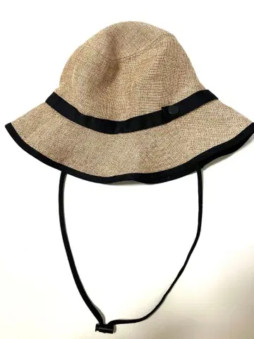 베이지 버킷햇 조정 가능 스트랩 포함