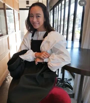 로지몬스터 봉봉 블라우스 프릴 긴팔 블라우스 화이트