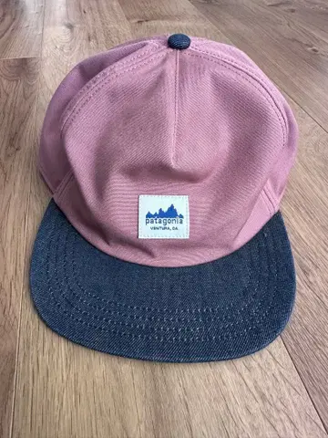patagonia 핑크 네이비 캡