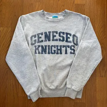 챔피언 제네시오 나이츠 XS 트레이닝복