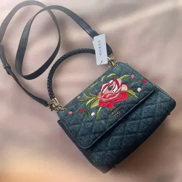 GUESS 장미 자수 핸드백 숄더백