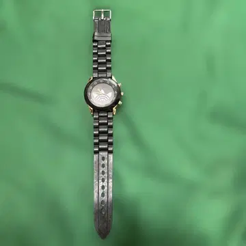 아디다스 블랙 스포츠 스타일 크로노그래프 시계