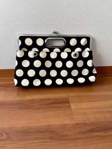 [ AYANOKOJI ] 가마구치 칼리 토트백 흑백 도트