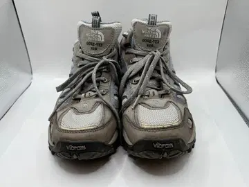 24cm THE NORTH FACE GORE-TEX 등산화