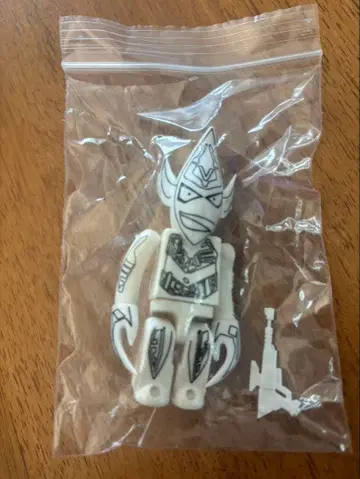 메디콤토이 KUBRICK UNKLE FUTURA 큐브릭