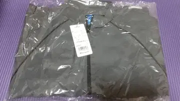 챔피언 그레이 폴리에스테르 자켓