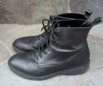 블랙 가죽 워크 부츠