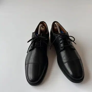 Clarks 클락스 가죽 스트레이트 팁 신발 24.5cm