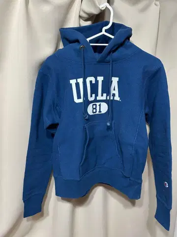 챔피온 리버스 위브 후드티 UCLA