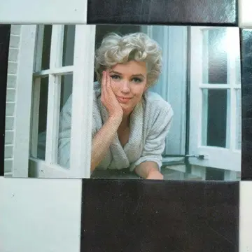 마릴린 먼로 엽서