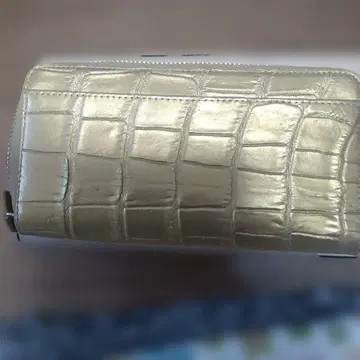 골드 크로커다일 패턴 장지갑