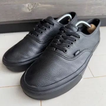 VANS 오센틱 가죽 블랙 27.5cm