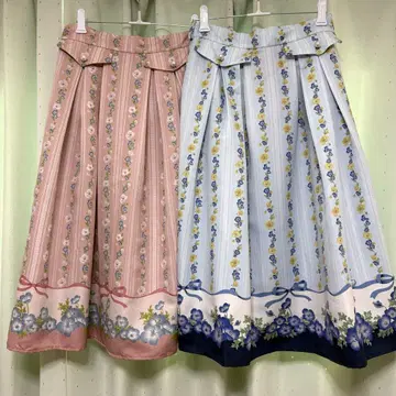 네모필라 포피 패턴 스커트 2장 세트 (axes femme)