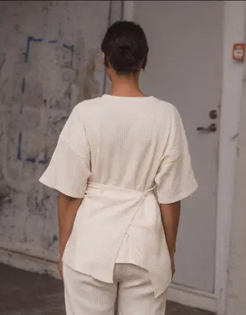 Baserange 쇼 T셔츠 - 오가닉 코튼 플리스