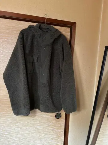 GU x ENGINEERED GARMENTS 후드 부착 보아 자켓 카키