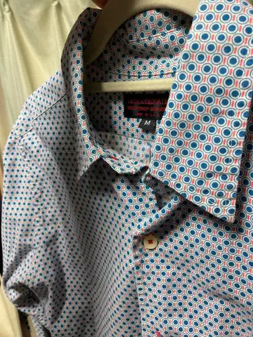 네펜데스 엔지니어드 가먼츠 M 사이즈 긴팔 셔츠