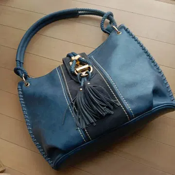 컨디션 최상 D.KELLY 파랑 가죽 숄더백 백 디케리